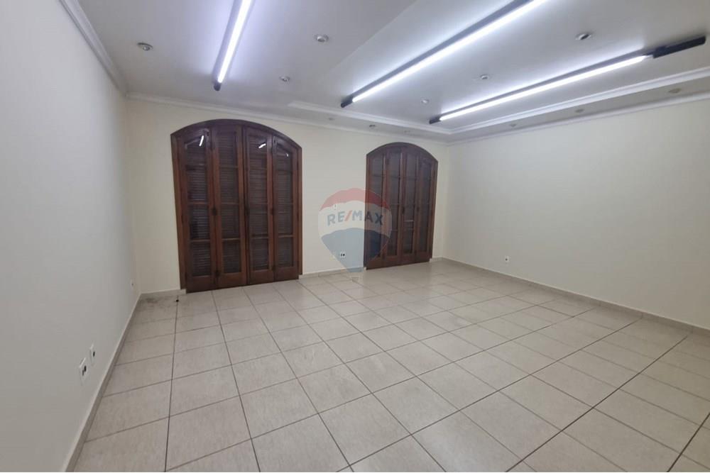Casa Comercial - Alugar - Bragança Paulista , São Paulo - Imagem do WhatsApp de 2025-02-27 à(s) 16.37.56_5bc0deeb.jpg - 690041051-34