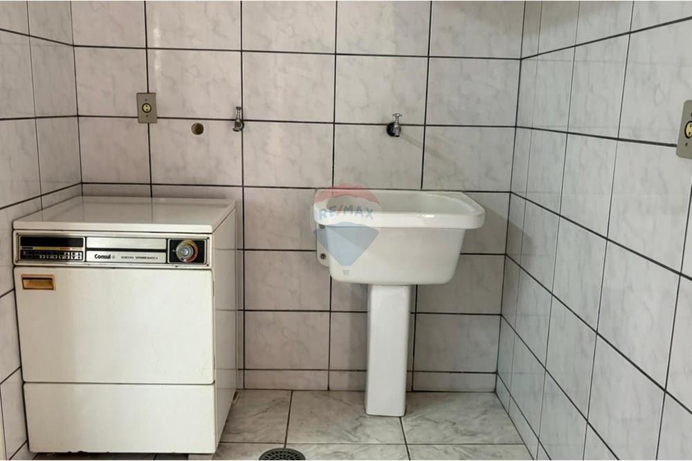 Casa - Venda - Bragança Paulista , São Paulo - WhatsApp Image 2025-09-26 at 20.36.15 (1).jpeg - Lavanderia - 690041001-222