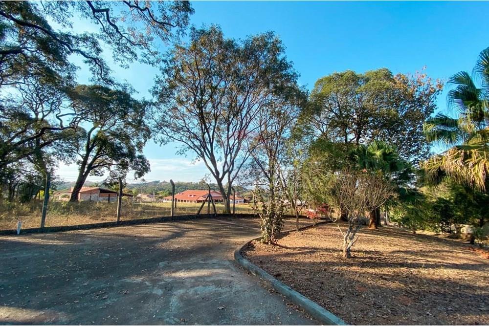 Chácara / Sítio / Fazenda - Venda - Itapira , São Paulo - Imagem do WhatsApp de 2025-02-04 à(s) 12.00.38_953974ec.jpg - Quintal - 690291048-31