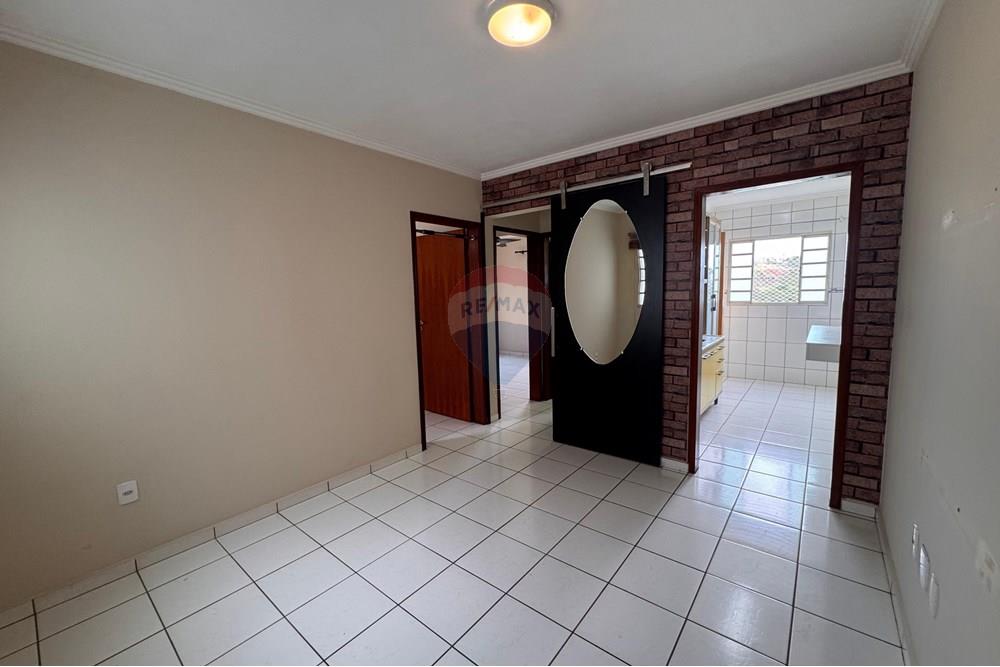 Apartamento - Alugar - Bragança Paulista , São Paulo - Sala 1.jpeg - Sala de estar - 690041129-5