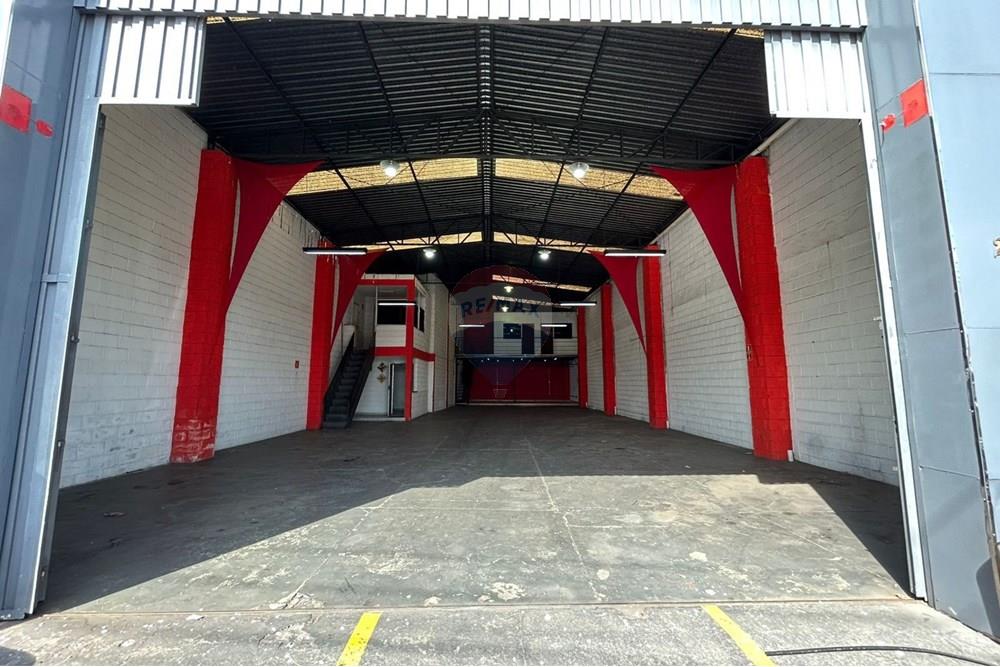 Galpão - Alugar - Bragança Paulista , São Paulo - WhatsApp Image 2025-10-03 at 11.09.36 (1).jpeg - 690041104-6