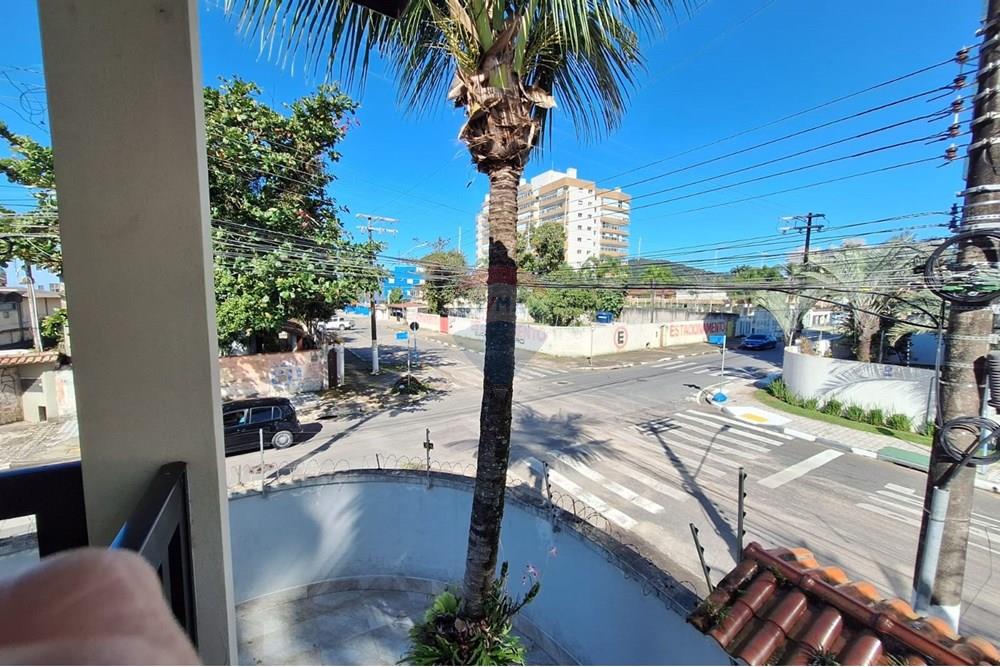 Sobrado - Venda - Bertioga , São Paulo - sobrado-a-venda-no-centro-de-bertioga-com-3-quartos-e-1-suites-50m-da-praia-remax-690341014-14-corretora-paula-jacometti-foto46. - Terraço - 690341014-14