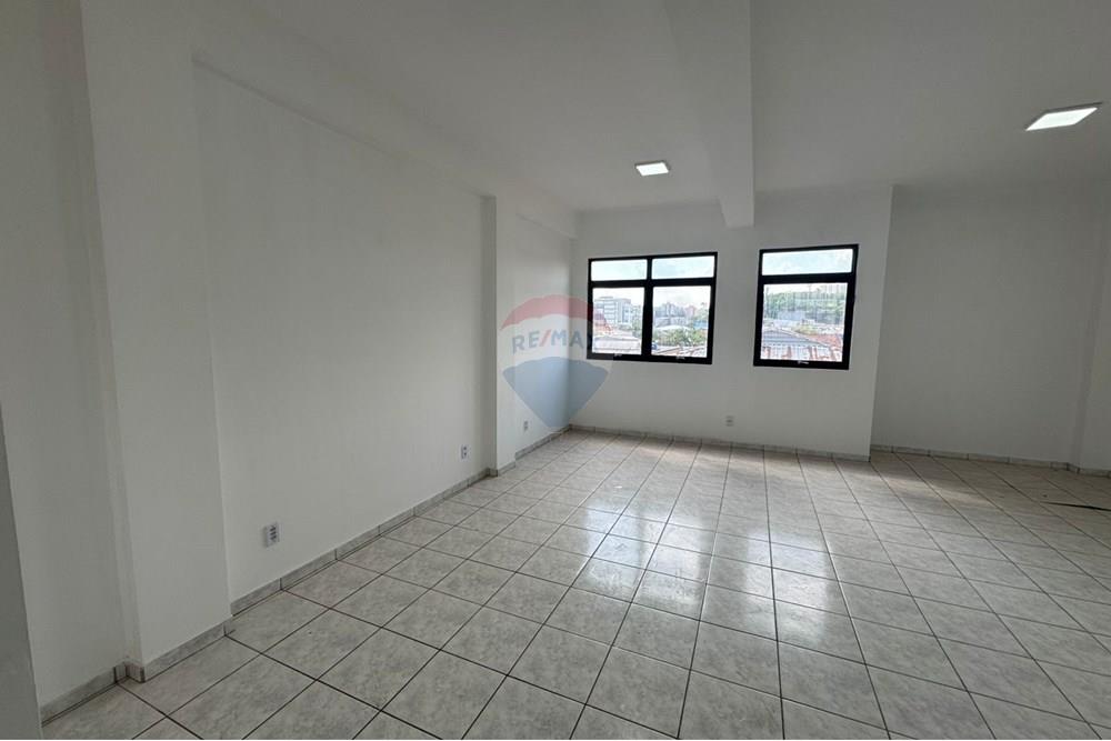 Cj. Comercial/ Sala - Alugar - Valinhos , São Paulo - WhatsApp Image 2025-10-16 at 14.55.37 (2).jpeg - 691091007-8