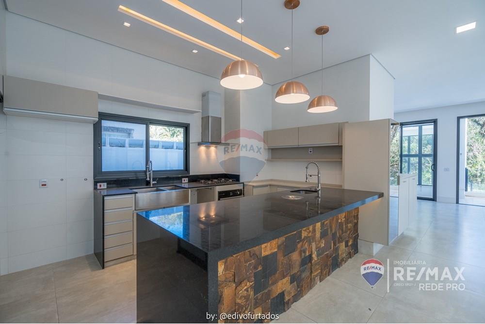 Casa de Condomínio - Alugar - Valinhos , São Paulo - EDI08903EDIVO FURTADO SILVA - RG98002306922 SSPCE - REMAX REDE PRO - 690851099-10 - RESERVA COLONIAL - ROMULO E ELISA_.jpg - 690851099-10