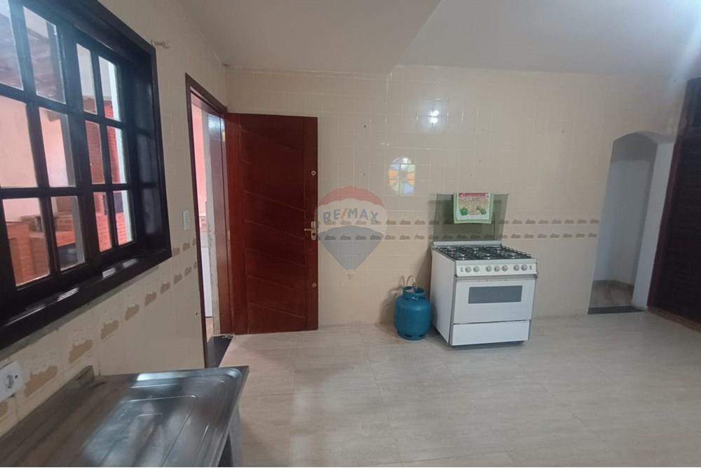 Sobrado - Venda - Bertioga , São Paulo - sobrado-com-3-quartos_a-venda-no-Indaia-Bertioga-remax-690341032-24-corretor-Edivaldo-Santos-foto026.jpeg - Cozinha - 690341032-24