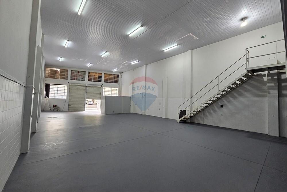 Galpão - Alugar - Valinhos , São Paulo - 18b02571-d043-4474-ac72-e64705f488c1.jpg - 691091001-223