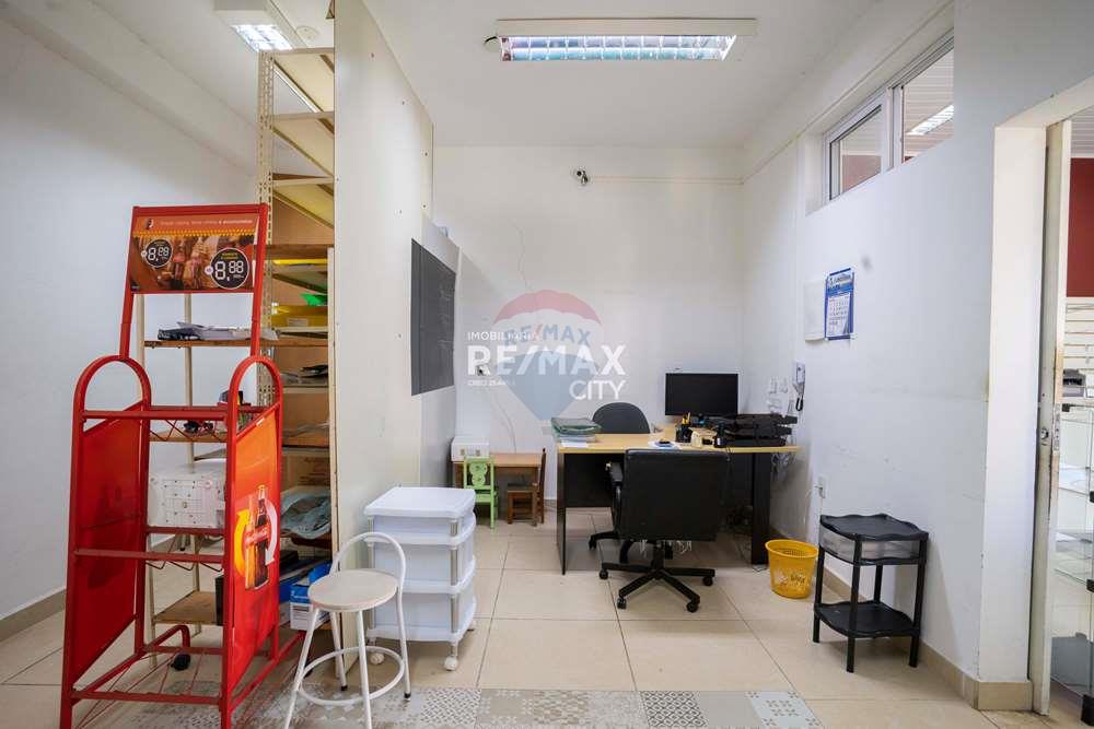 Ponto Comercial/ Loja - Venda - Jundiaí , São Paulo - DSC02477.jpg - 690791073-57