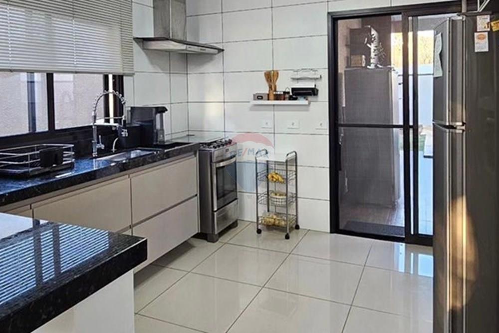 Casa de Condomínio - Venda - Atibaia , São Paulo - 9235b3f5-3cad-42c8-acea-91febc674bc5.jpeg - 690471111-92