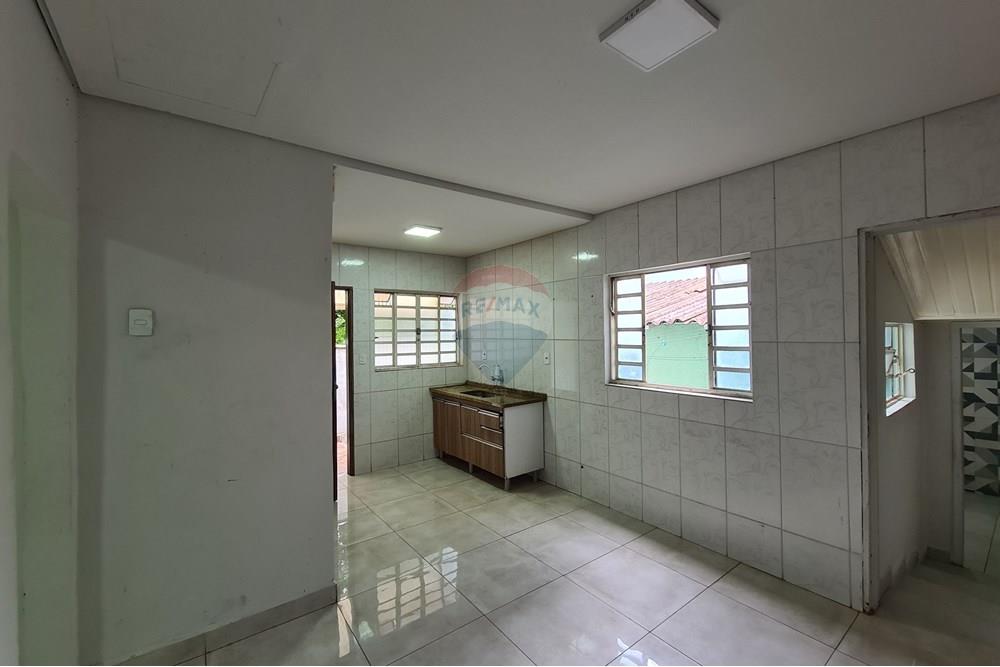 Casa Comercial - Alugar - Bragança Paulista , São Paulo - 20241122_160803.jpg - 690041041-34