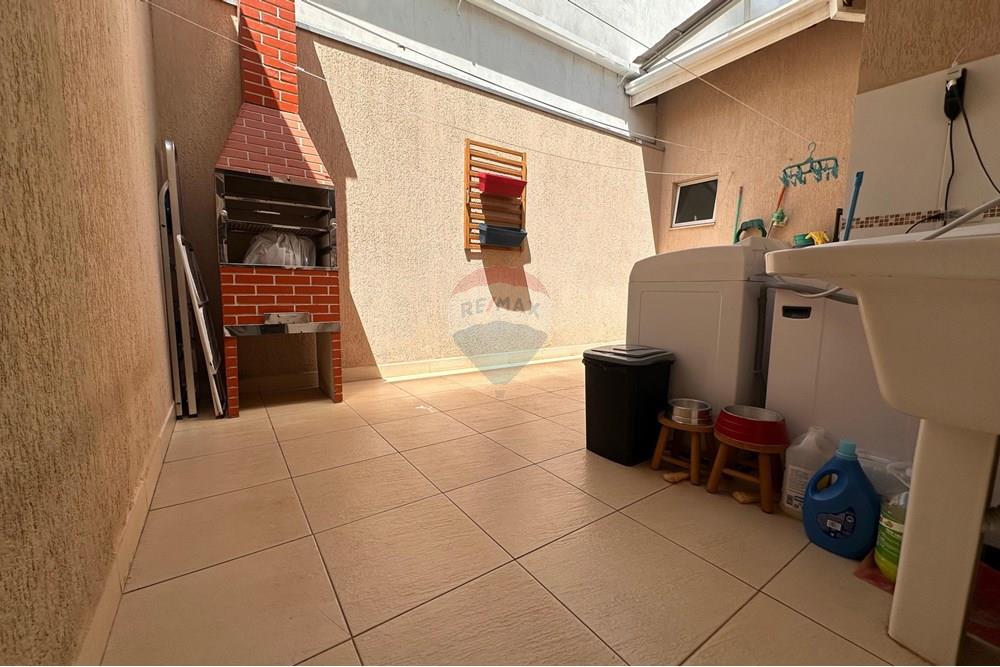 Casa - Venda - Bragança Paulista , São Paulo - WhatsApp Image 2025-10-24 at 38.jpeg - Área de serviço - 690041112-7