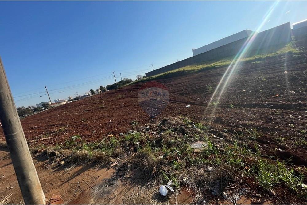 Terreno - Venda - Araraquara , São Paulo - WhatsApp Image 2025-07-02 at 09.56.03 (7).jpeg - 690151067-18