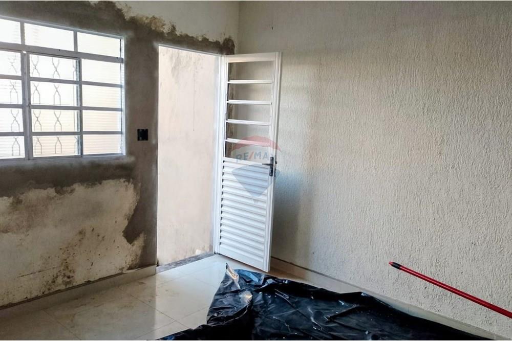 Casa - Alugar - Rio Claro , São Paulo - WhatsApp Image 2025-08-30 at 08.21.56 (1).jpeg - Sala em U - 690811057-41