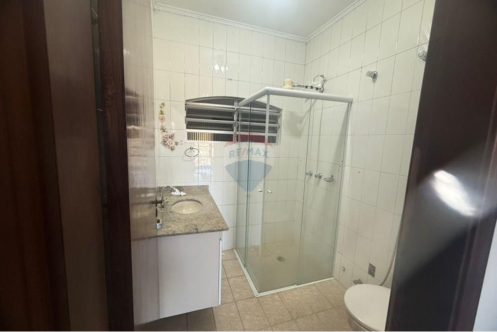 Casa - Alugar - Bragança Paulista , São Paulo - WhatsApp Image 2025-09-19 at 14.10.11.jpeg - 690041127-44