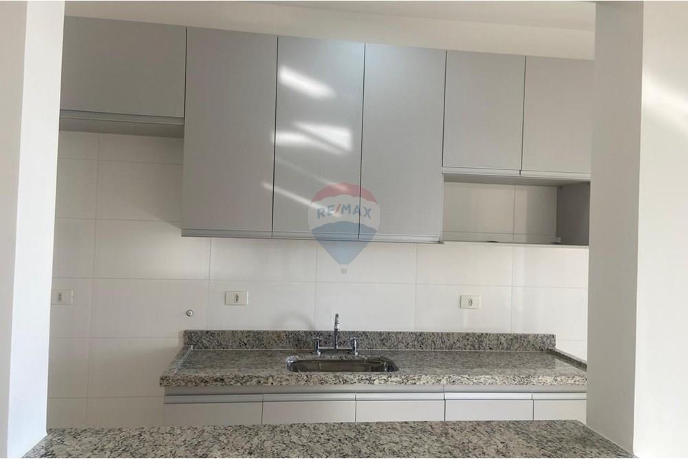 Apartamento para alugar com 3 quartos, 86m² - Foto 2