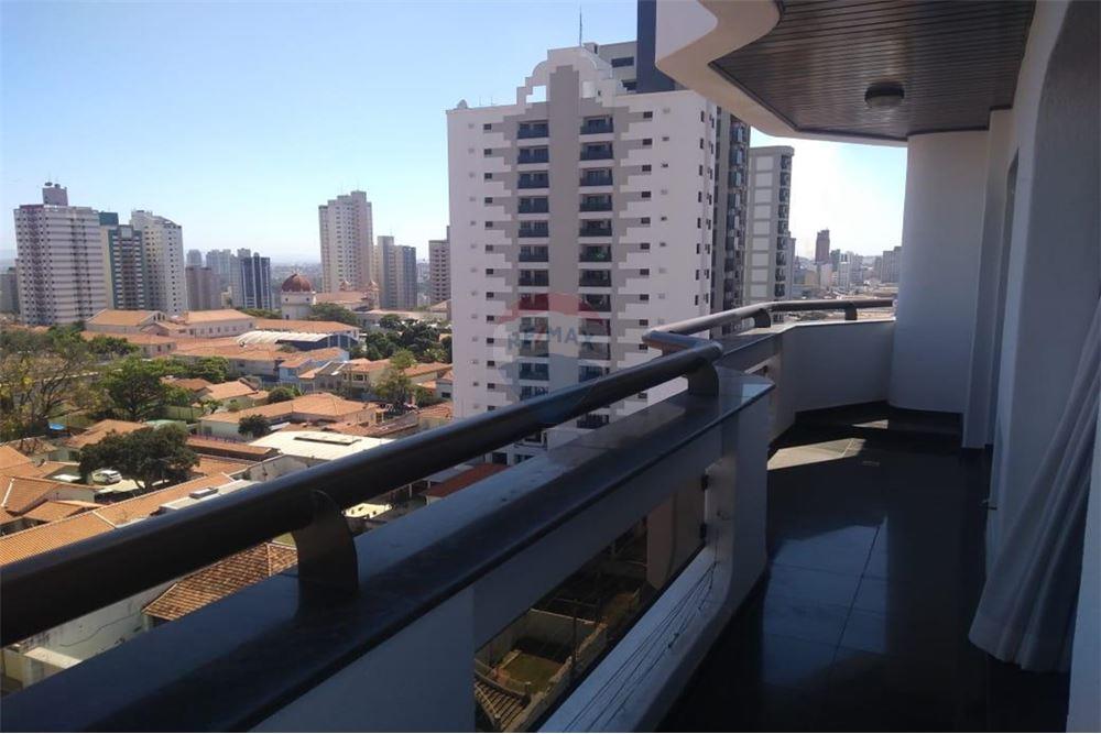 Apartamento, 3 quartos, 154 m² - Foto 1