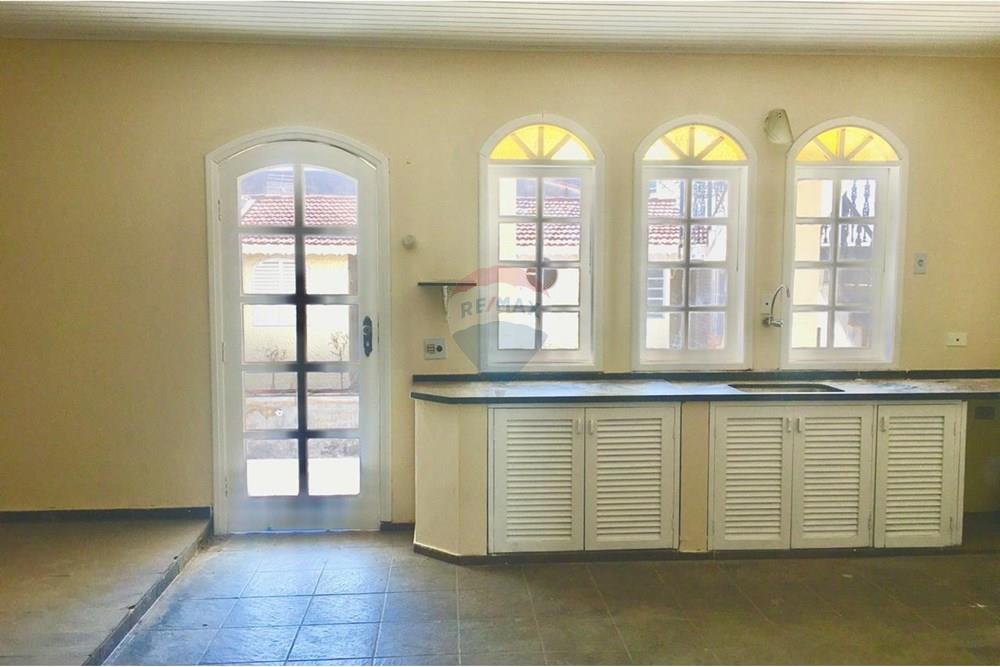 Casa - Venda - Atibaia , São Paulo - d38e6055-bc24-435c-a602-f311203313aa.jpg - 690921050-50