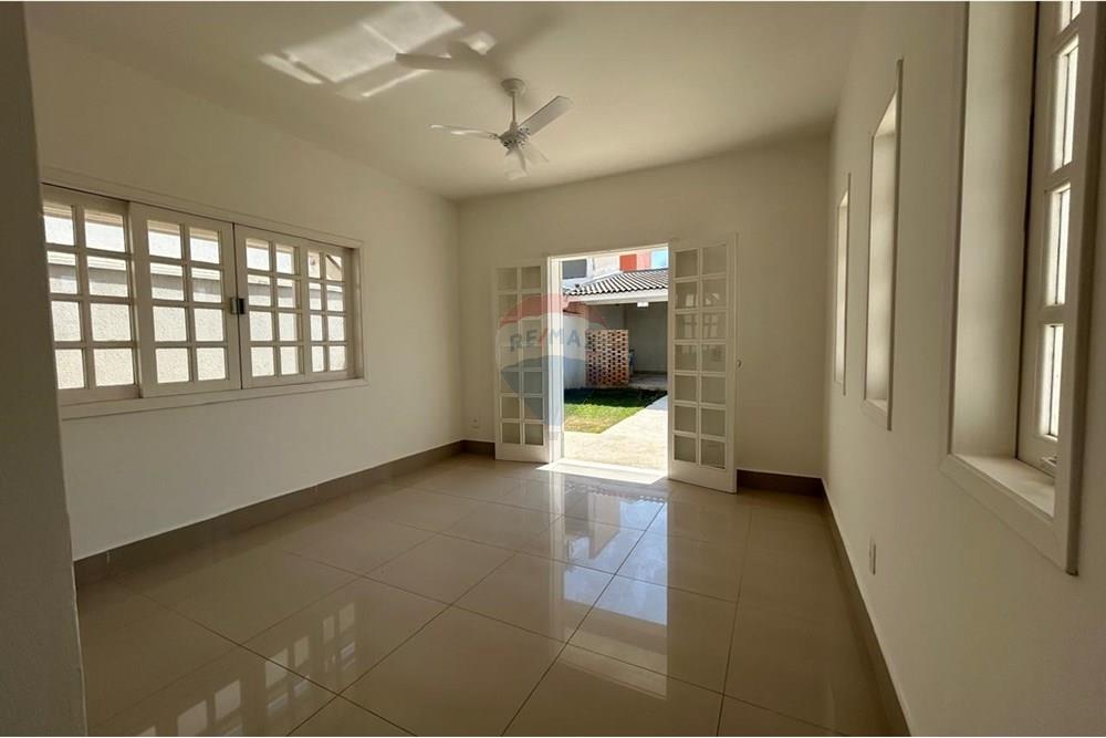 Casa - Alugar - Valinhos , São Paulo - WhatsApp Image 2025-09-12 at 12.32.01 (12).jpeg - 690851090-61