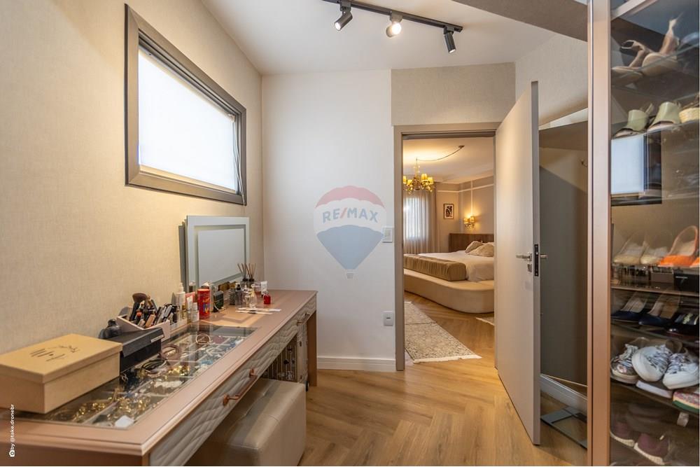 Casa de Condomínio - Venda - Vinhedo , São Paulo - 77 closet.jpg - 690941009-116