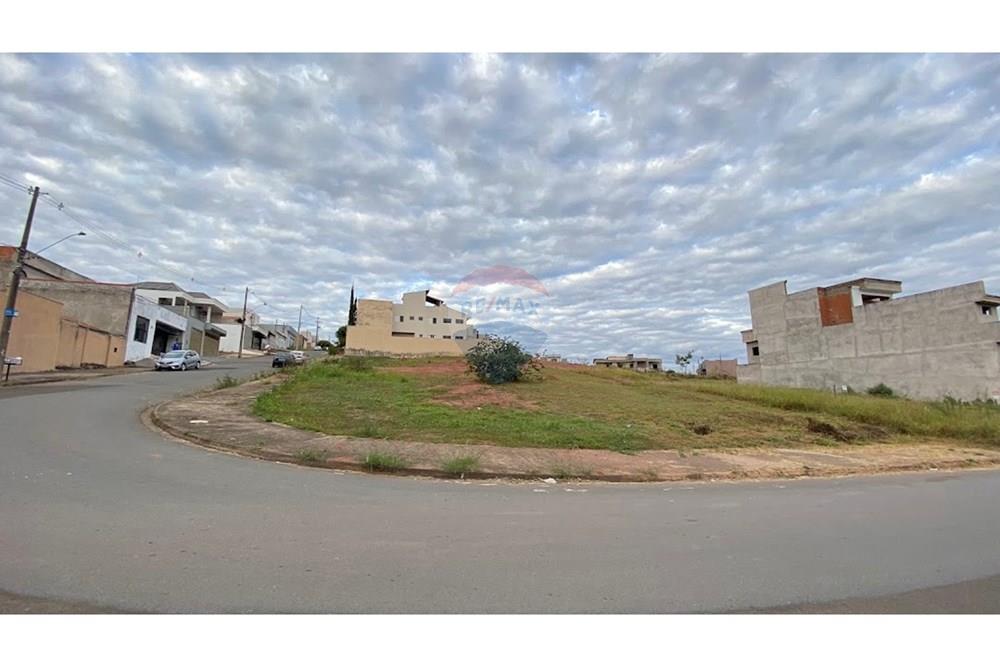 Terreno - Venda - Araras , São Paulo - IMG_7814.jpg - 690691016-266