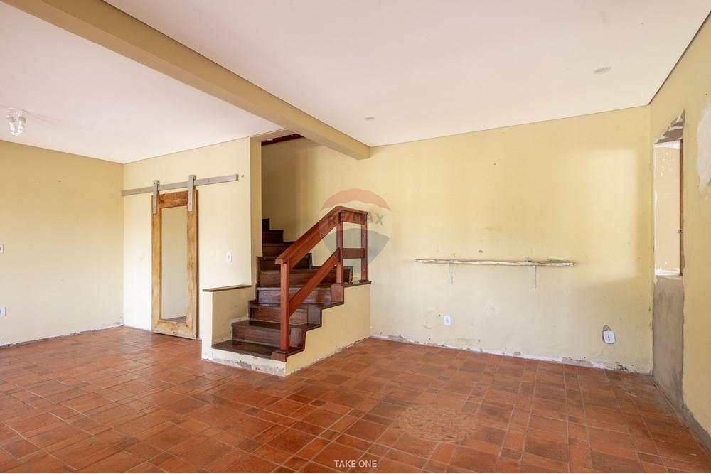 Casa de Condomínio - Venda - Vinhedo , São Paulo - 18 escada.jpg - 690941009-101