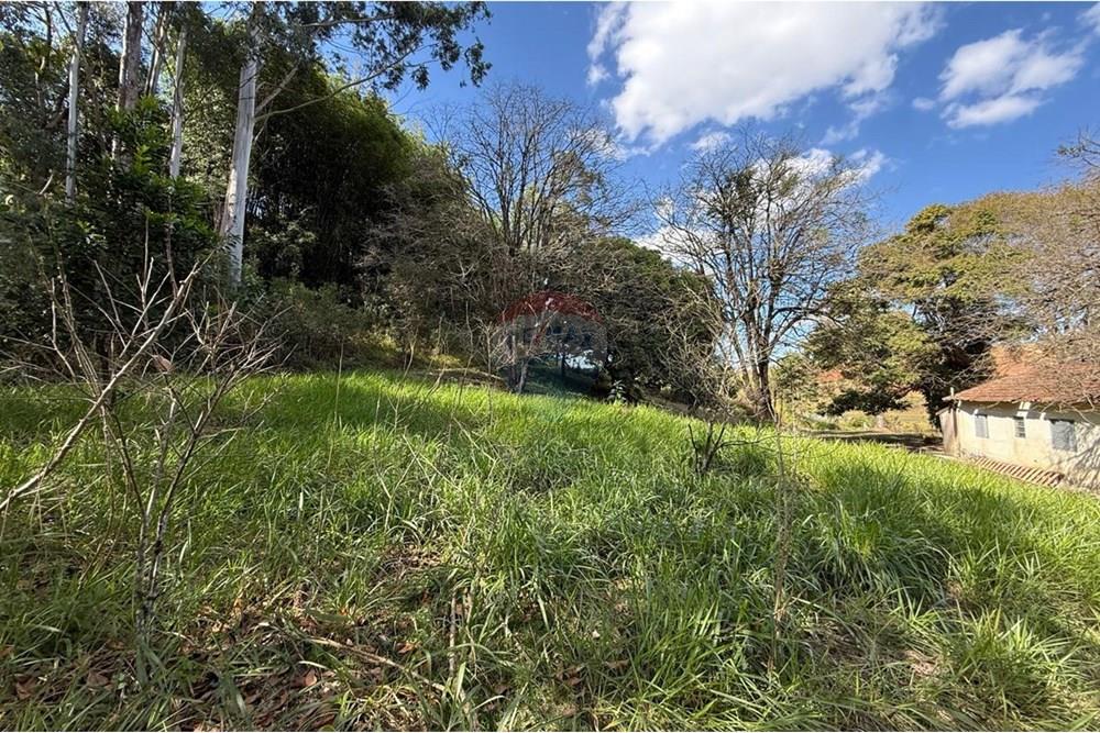 Chácara / Sítio / Fazenda - Venda - Ouro Fino , Minas Gerais - f35aaab5-2109-4def-b744-3513809fdae2.jpg - Jardim Interno - 690521014-121