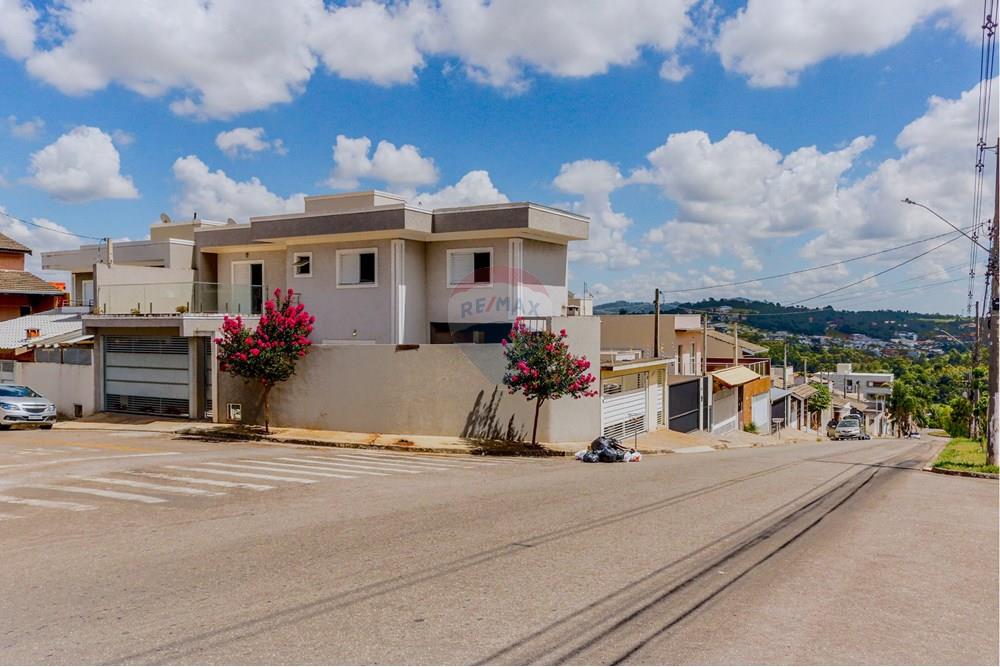 Casa - Venda - Atibaia , São Paulo - 24- Sobrado de Esquina com 3 Quartos e 3 Vagas de Garagem.jpg - 690921092-5