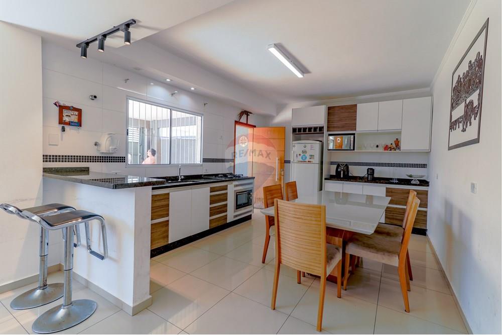Casa - Venda - Atibaia , São Paulo - 8 - Sobrado de Esquina com 3 Quartos e 3 Vagas de Garagem.jpg - Cozinha - 690921092-5