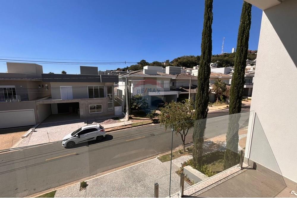 Casa de Condomínio - Venda - Valinhos , São Paulo - 7fa9aae2-f32a-4745-a6a4-425457c56b35.jpg - 690621048-47