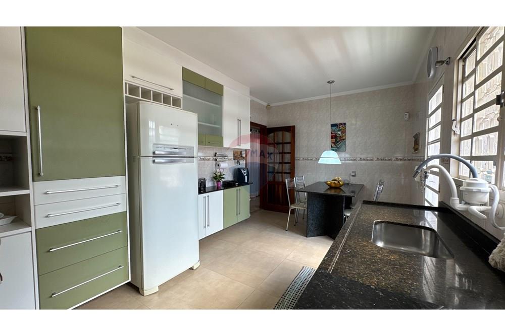 Casa - Venda - Bragança Paulista , São Paulo - DJI_20250630_120232_775.jpg - Cozinha - 690041040-57