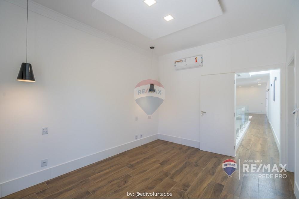 Casa de Condomínio - Alugar - Valinhos , São Paulo - EDI08943EDIVO FURTADO SILVA - RG98002306922 SSPCE - REMAX REDE PRO - 690851099-10 - RESERVA COLONIAL - ROMULO E ELISA_.jpg - 690851099-10