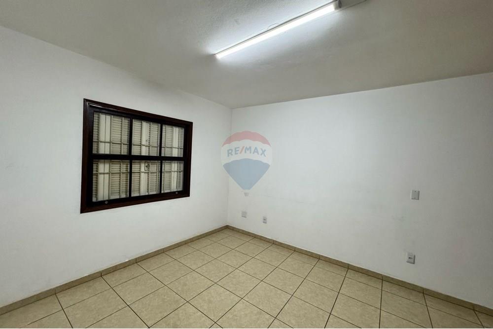 Casa Comercial - Alugar - Bragança Paulista , São Paulo - WhatsApp Image 2025-03-24 at 10.37.33 (4).jpeg - 690041127-26