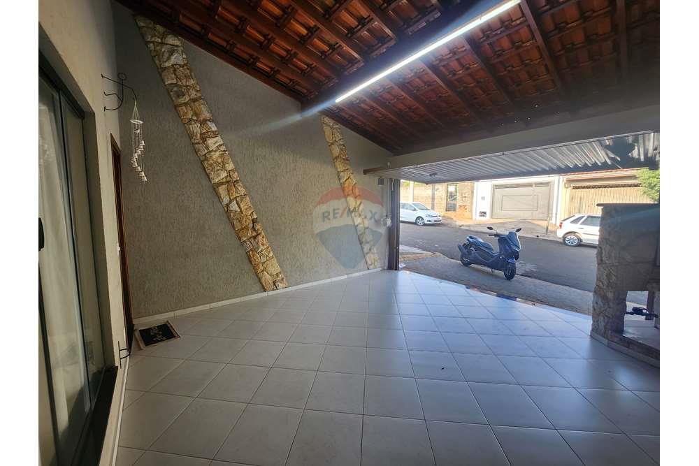 Casa à venda com 2 quartos, 117m² - Foto 4