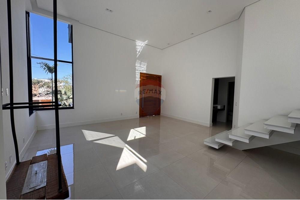 Casa de Condomínio - Alugar - Bragança Paulista , São Paulo - WhatsApp Image 2025-06-03 at 13.41.24 (1).jpeg - 690041052-94