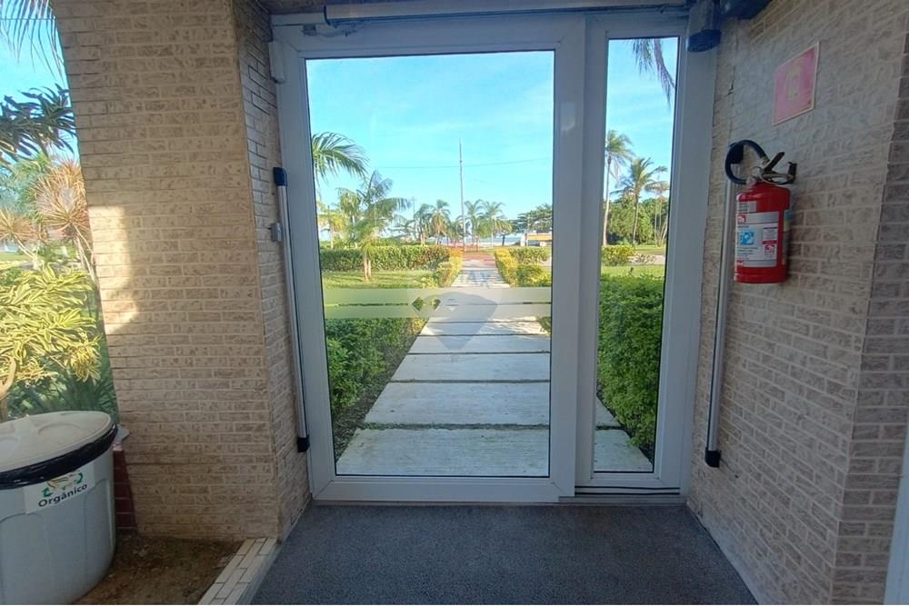 Apartamento - Venda - Bertioga , São Paulo - apartamento-pe-na-areia-com-2-quartos_a-venda-no-Indaia-Bertioga-remax-690341032-29-corretor-Edivaldo-Santos-foto1001.jpg - Jardim Externo - 690341032-28