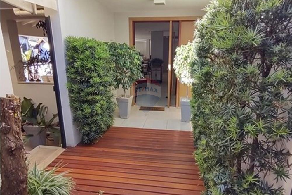 Sobrado - Venda - Águas de Lindóia , São Paulo - WhatsApp Image 2025-07-13 at 21.42.08.jpeg - Fachada - 690291077-218