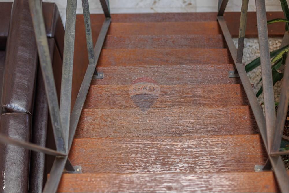 Casa de Condomínio - Venda - Vinhedo , São Paulo - escadas.jpg - 690941020-66