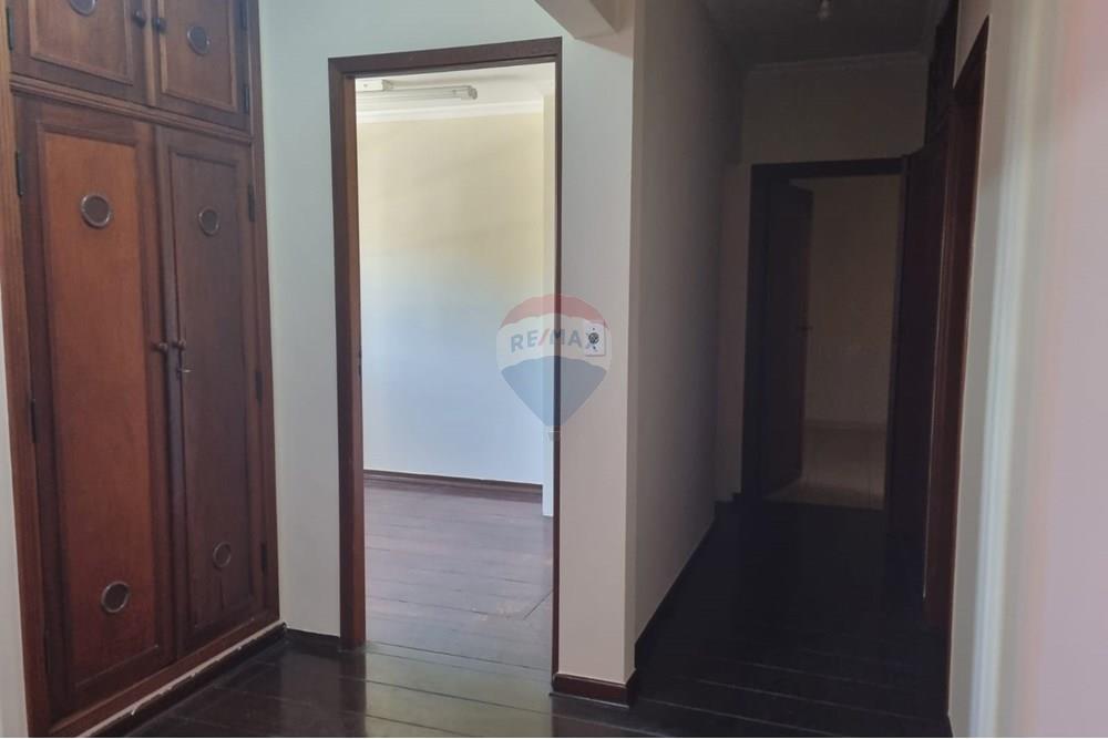 Casa Comercial - Alugar - Bragança Paulista , São Paulo - Imagem do WhatsApp de 2025-02-27 à(s) 16.38.00_d15ff092.jpg - 690041051-34