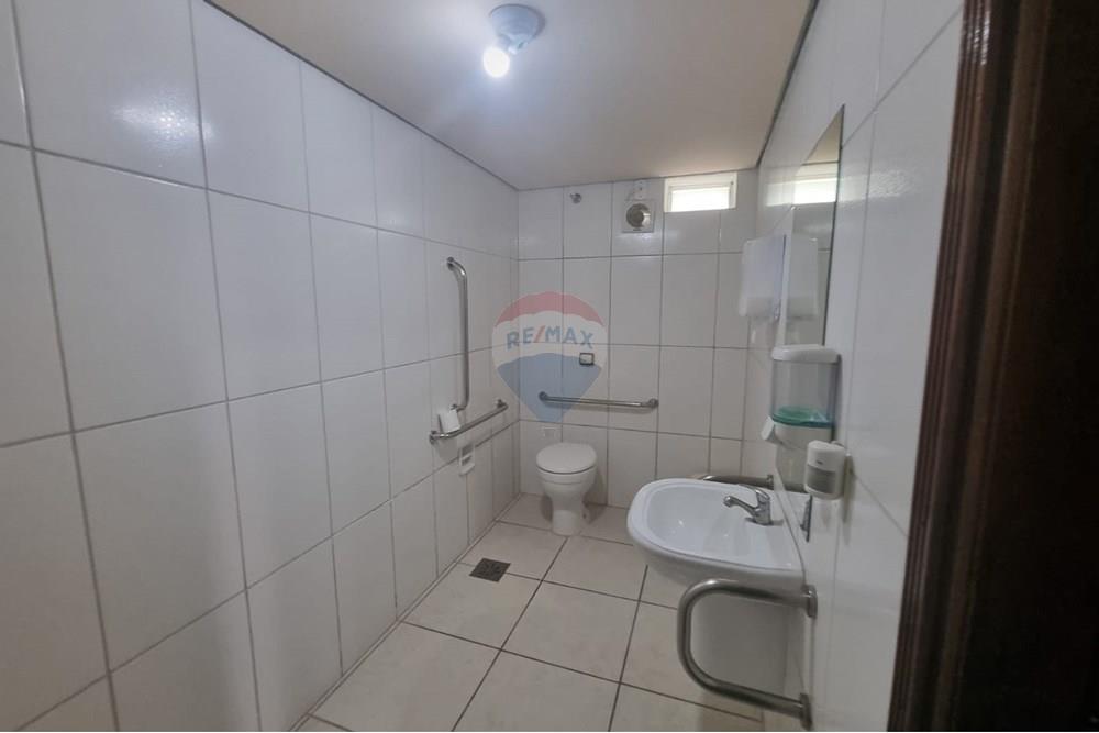 Casa Comercial - Alugar - Bragança Paulista , São Paulo - Imagem do WhatsApp de 2025-02-27 à(s) 16.38.03_d13286e5.jpg - 690041051-34