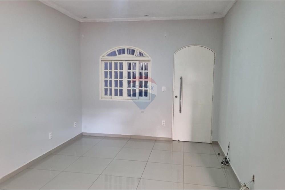 Casa - Alugar - Bragança Paulista , São Paulo - WhatsApp Image 2025-10-24 at 10.08.41.jpeg - 690041051-86