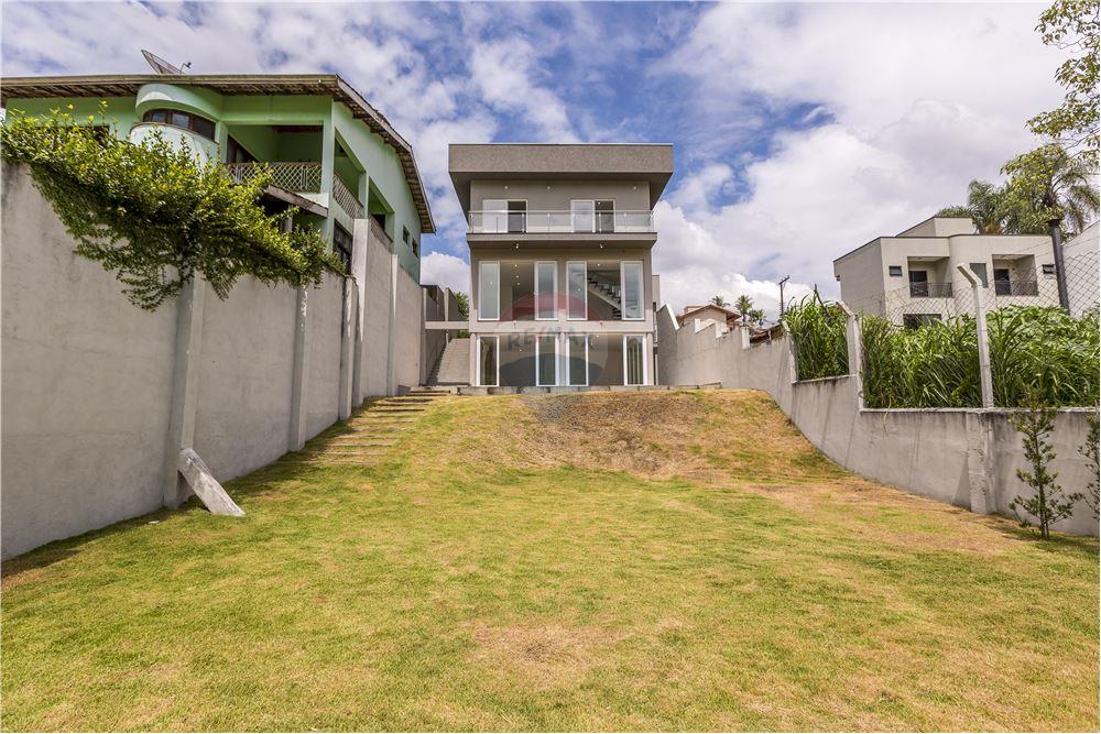 Sobrado - Venda - Atibaia , São Paulo - quintal - Quintal - 690471020-49