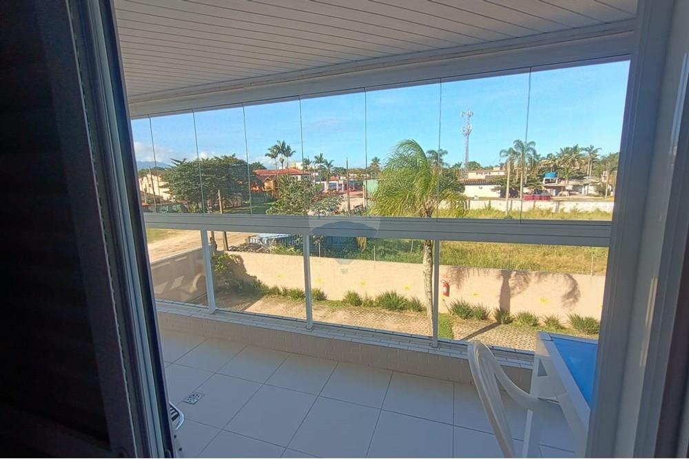 Apartamento - Venda - Bertioga , São Paulo - apartamento-pe-na-areia-com-3-quartos_a-venda-no-Indaia-Bertioga-remax-690341032-28-corretor-Edivaldo-Santos-foto95.jpg - Varanda - 690341032-29