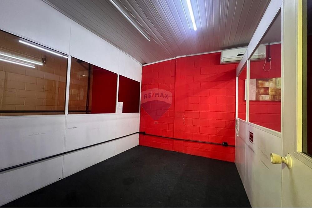 Galpão - Alugar - Bragança Paulista , São Paulo - WhatsApp Image 2025-10-03 at 11.09.39 (1).jpeg - 690041104-6