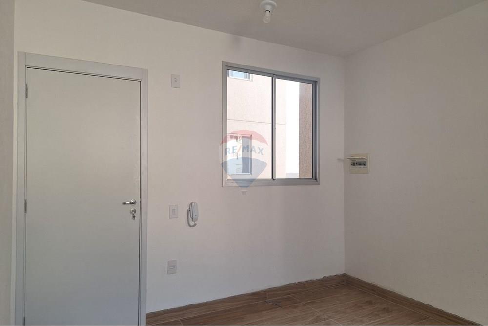Apartamento para alugar com 2 quartos, 45m² - Foto 4