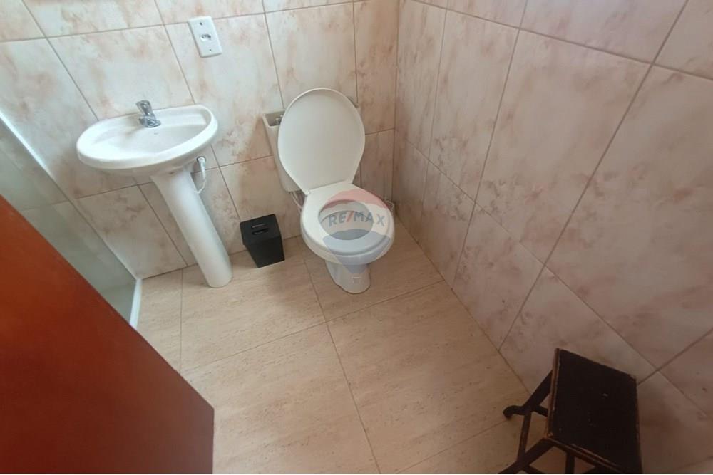 Sobrado - Venda - Bertioga , São Paulo - sobrado-com-3-quartos_a-venda-no-Indaia-Bertioga-remax-690341032-24-corretor-Edivaldo-Santos-foto079.jpeg - Banheiro - 690341032-24