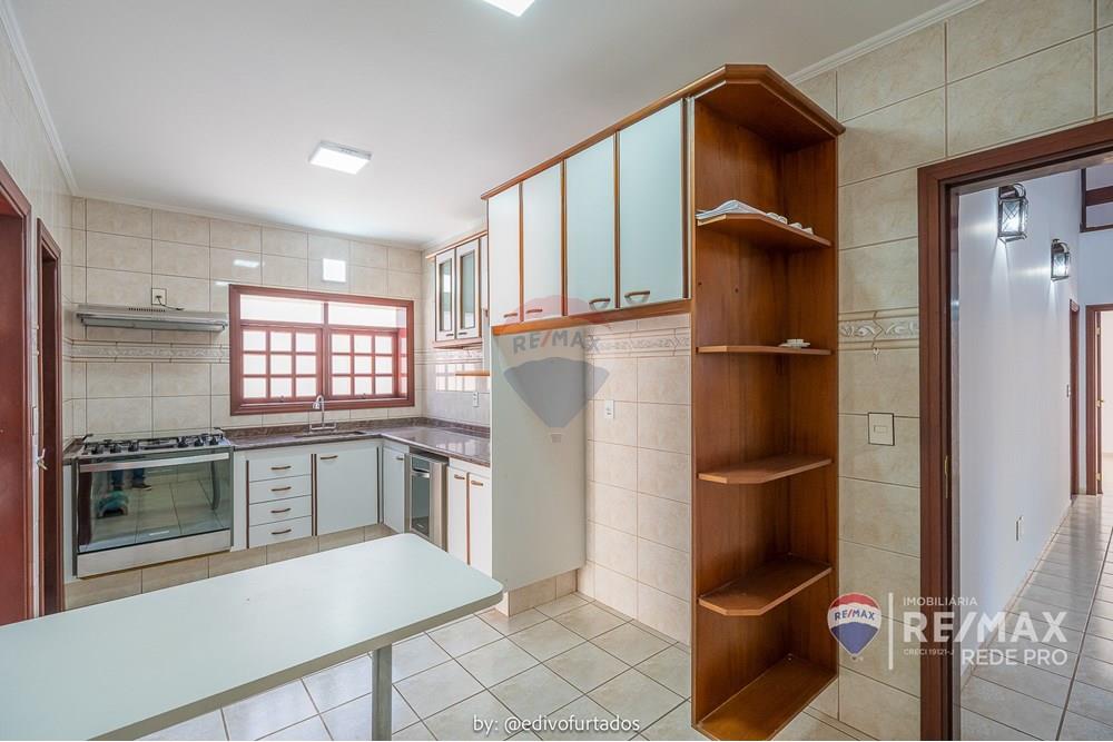 Casa de Condomínio - Alugar - Vinhedo , São Paulo - EDI05925EDIVOFURTADO-RG98002306922 SSPCE - REMAX REDE PRO I - VISTA ALEGRE SEDE  - 690541142-159.jpg - 690541142-159