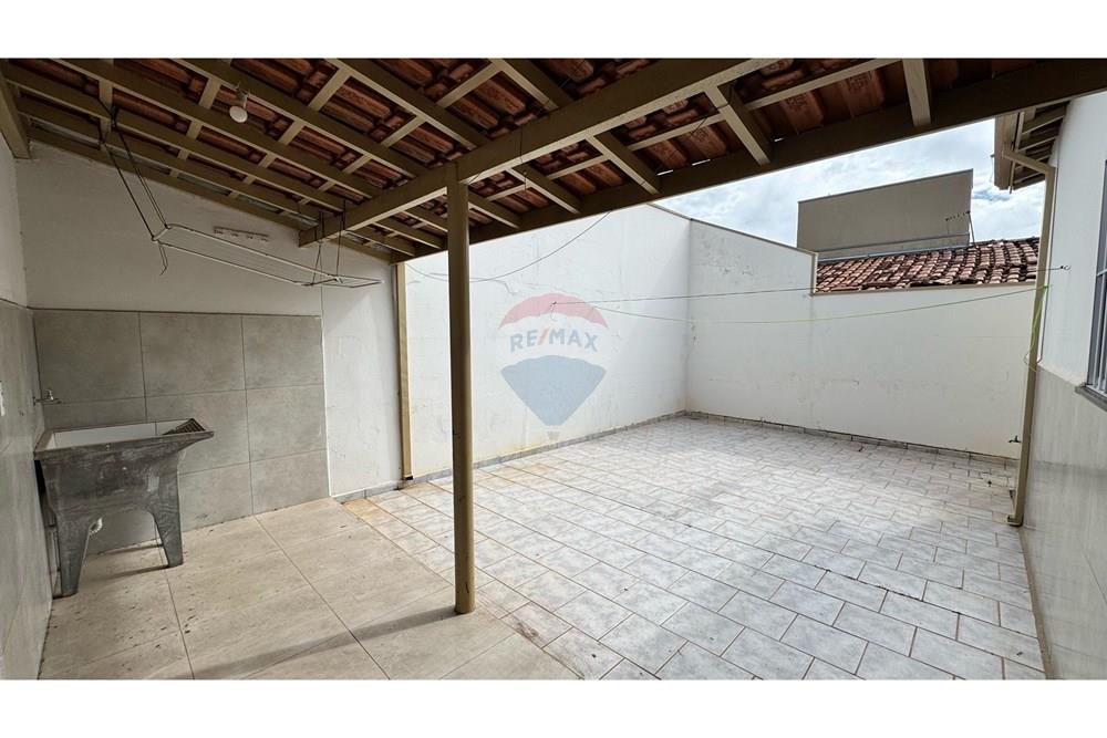 Casa - Venda - Araras , São Paulo - WhatsApp Image 2025-04-26 at 10.44.50 (1).jpeg - 690691098-4