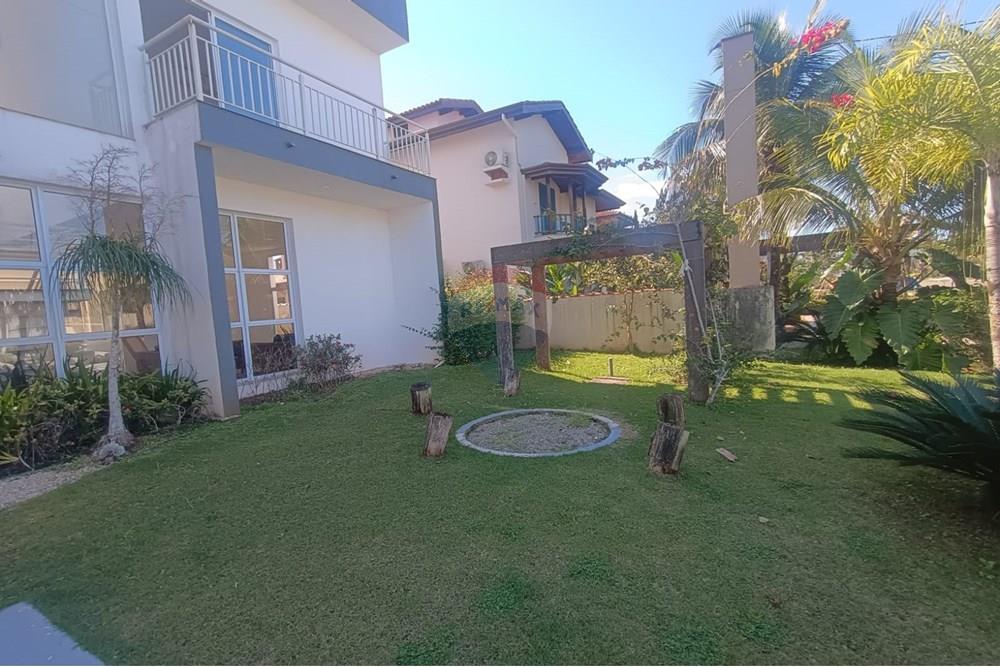 Casa - Venda - Bertioga , São Paulo - casa-com-6-suites-a-venda-na-Morada-da-Praia-Bertioga-remax-690341032-30-corretor-Edivaldo-Santos-foto011.jpg - Quintal - 690341032-30