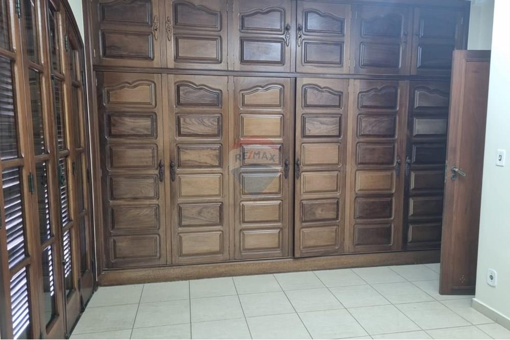 Casa Comercial - Alugar - Bragança Paulista , São Paulo - Imagem do WhatsApp de 2025-02-27 à(s) 16.38.01_80e6de16.jpg - 690041051-34