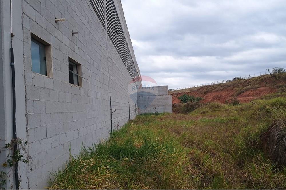 Depósito-Galpão-Armazém para alugar, 1400m² - Foto 4