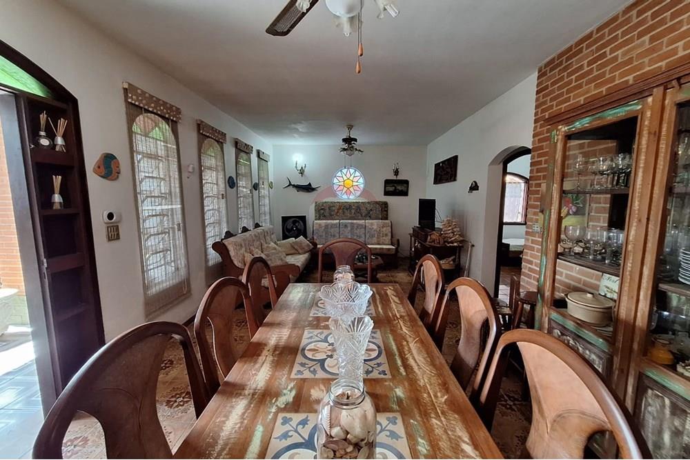 Casa - Venda - Bertioga , São Paulo - casa-com-3-quartos-edicula-a-venda-no-indaia -bertioga-remaxvistalinda-690341014-17-corretora-paulajacometti-FOTO-3-sala10.jpeg - Sala de jantar - 690341014-17
